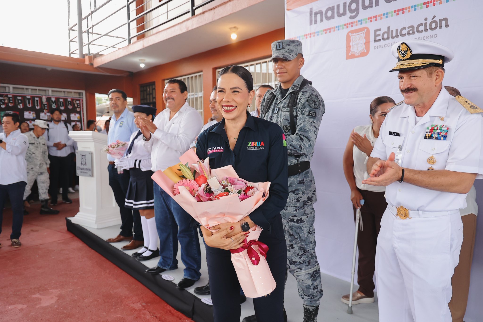 Inaugura Liz Tapia techado de escuela primaria en Zihuatanejo