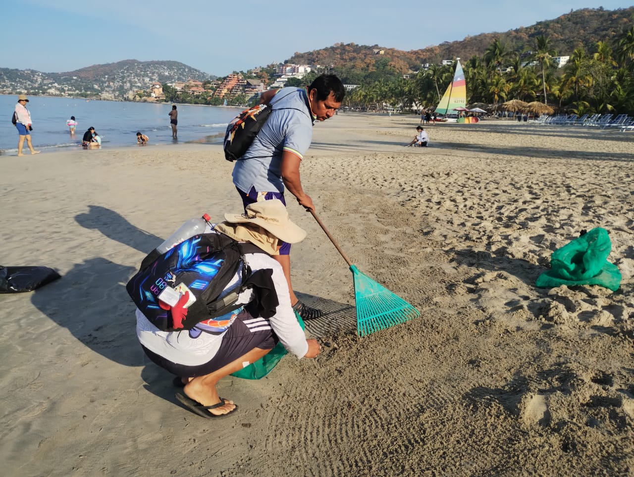 Intensifica Servicios Públicos de Zihuatanejo labores ante llegada de miles de visitantes