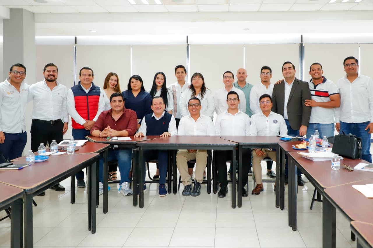 Se reúnen UAGro y Sejuve para diseñar programas conjuntos a favor de la juventud guerrerense