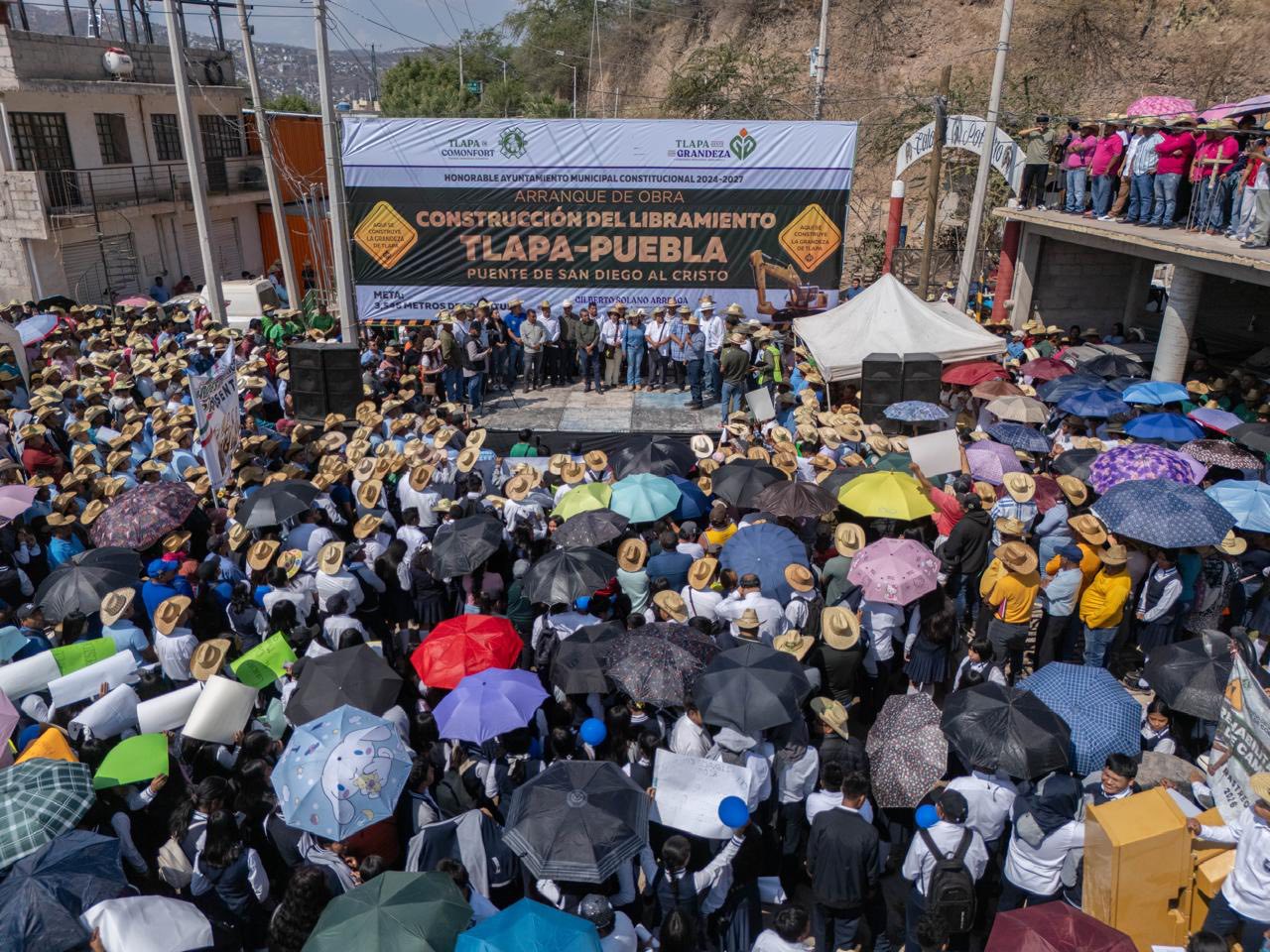 Da Gilberto Solano banderazo a obra histórica en Tlapa: libramiento a Puebla