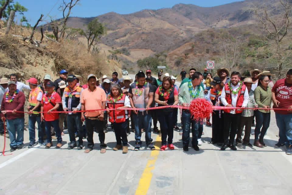 Encabeza Sara Salinas inauguración del camino artesanal Carrizalillo – Amatitlán