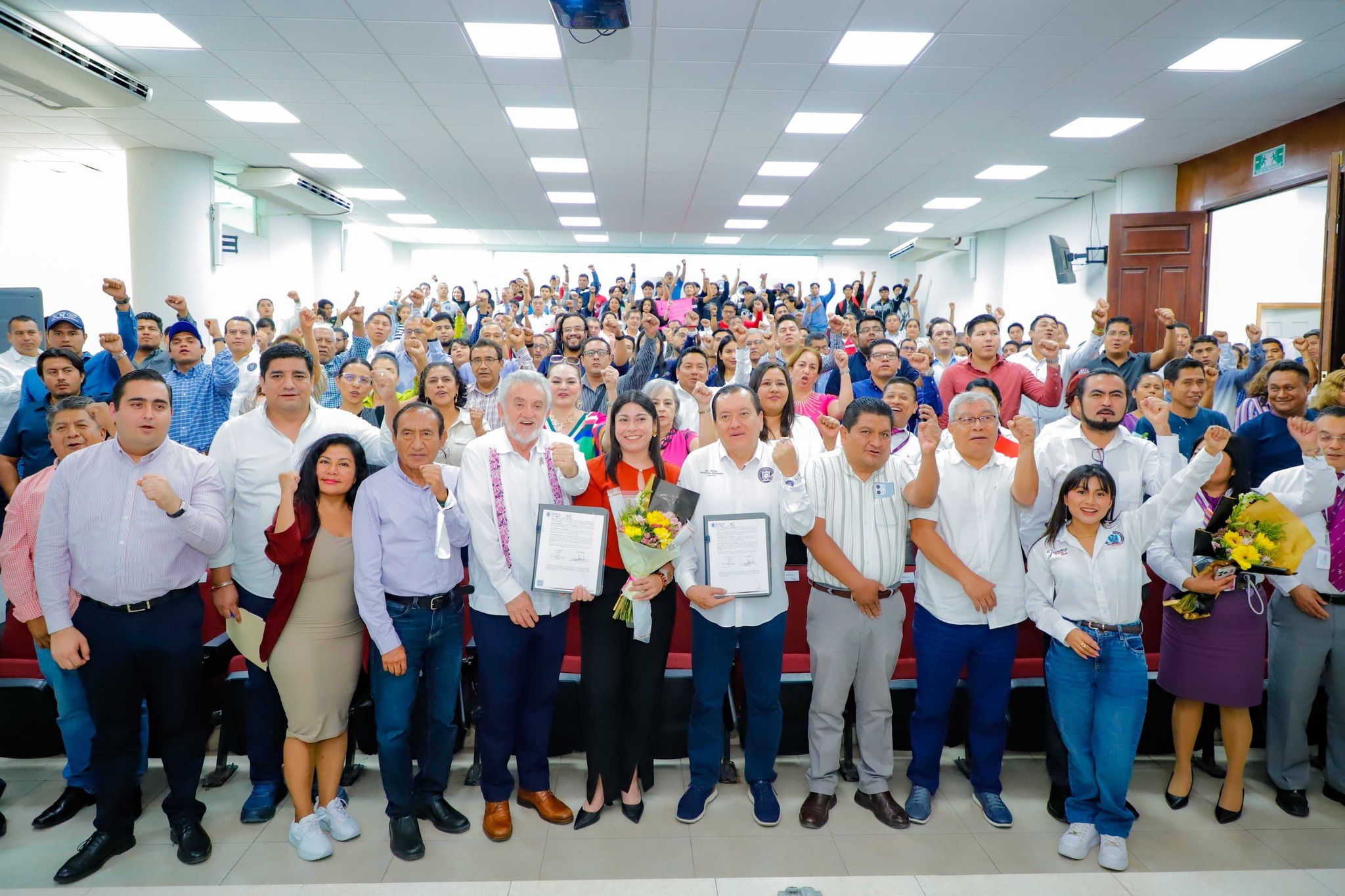 Firman UAGro y Estrella de Oro convenio para beneficiar a estudiantes universitarios