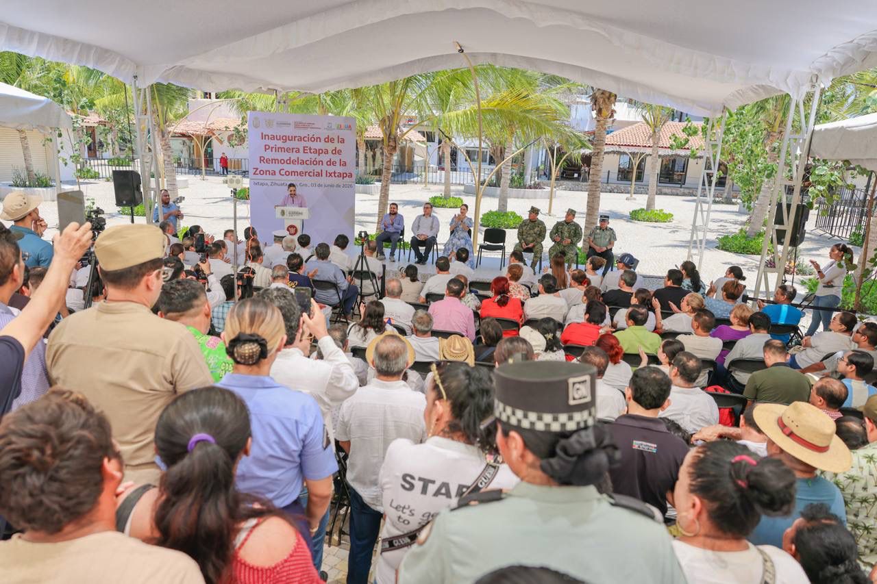 Inauguran Evelyn Salgado y Liz Tapia primera etapa de la remodelación de la zona comercial de Ixtapa