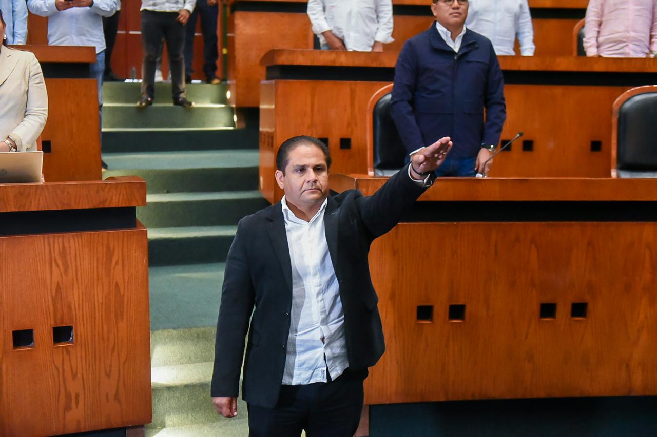 Asume Joaquín Badillo como nuevo presidente de la Jucopo del Congreso de Guerrero