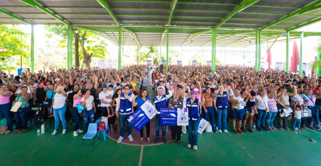 Entregan 6 mil Tarjetas Violeta en Acapulco; van a otras regiones de Guerrero