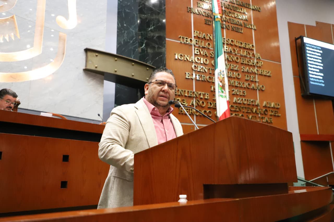 Seguridad social a trabajadores que construyen obras pública, plantean en el Congreso de Guerrero