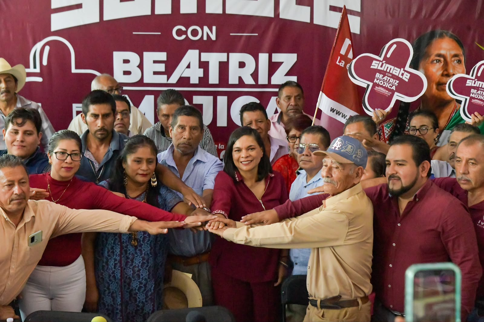 Recibe Beatriz Mojica respaldo de fundadores de Morena