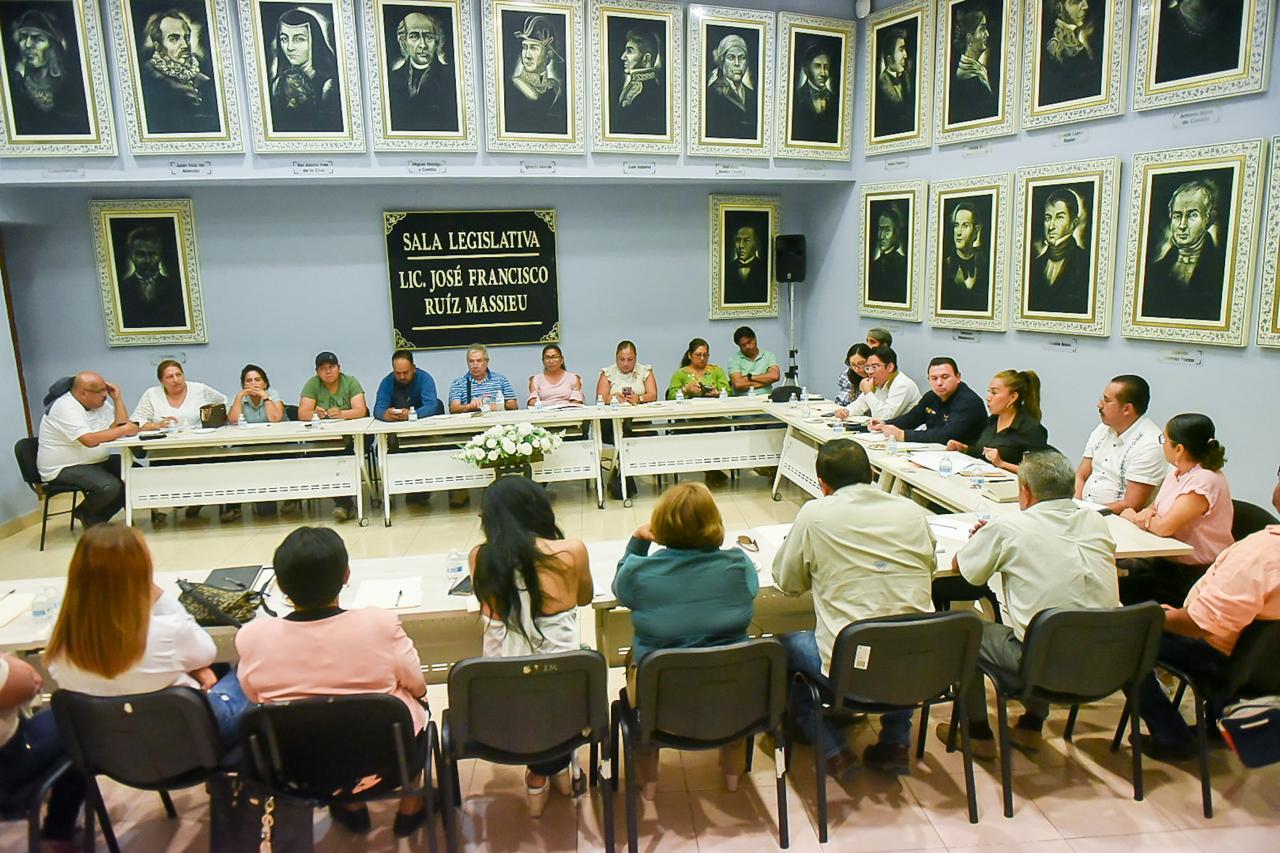 Se reúne el Congreso del Estado con colectivo de personas desaparecidas