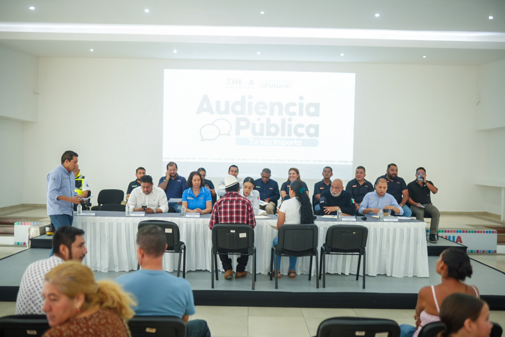 Da Liz Tapia inicio a audiencias públicas para fortalecer la atención ciudadana en Zihuatanejo
