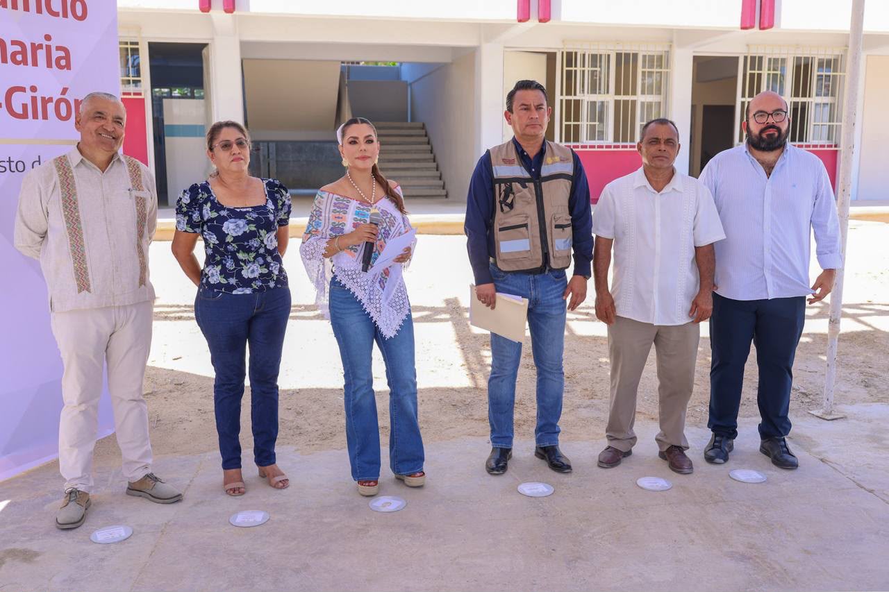 Supervisa Evelyn Salgado la construcción del edificio de la primaria Josefa Ortiz Téllez-Girón en Acapulco