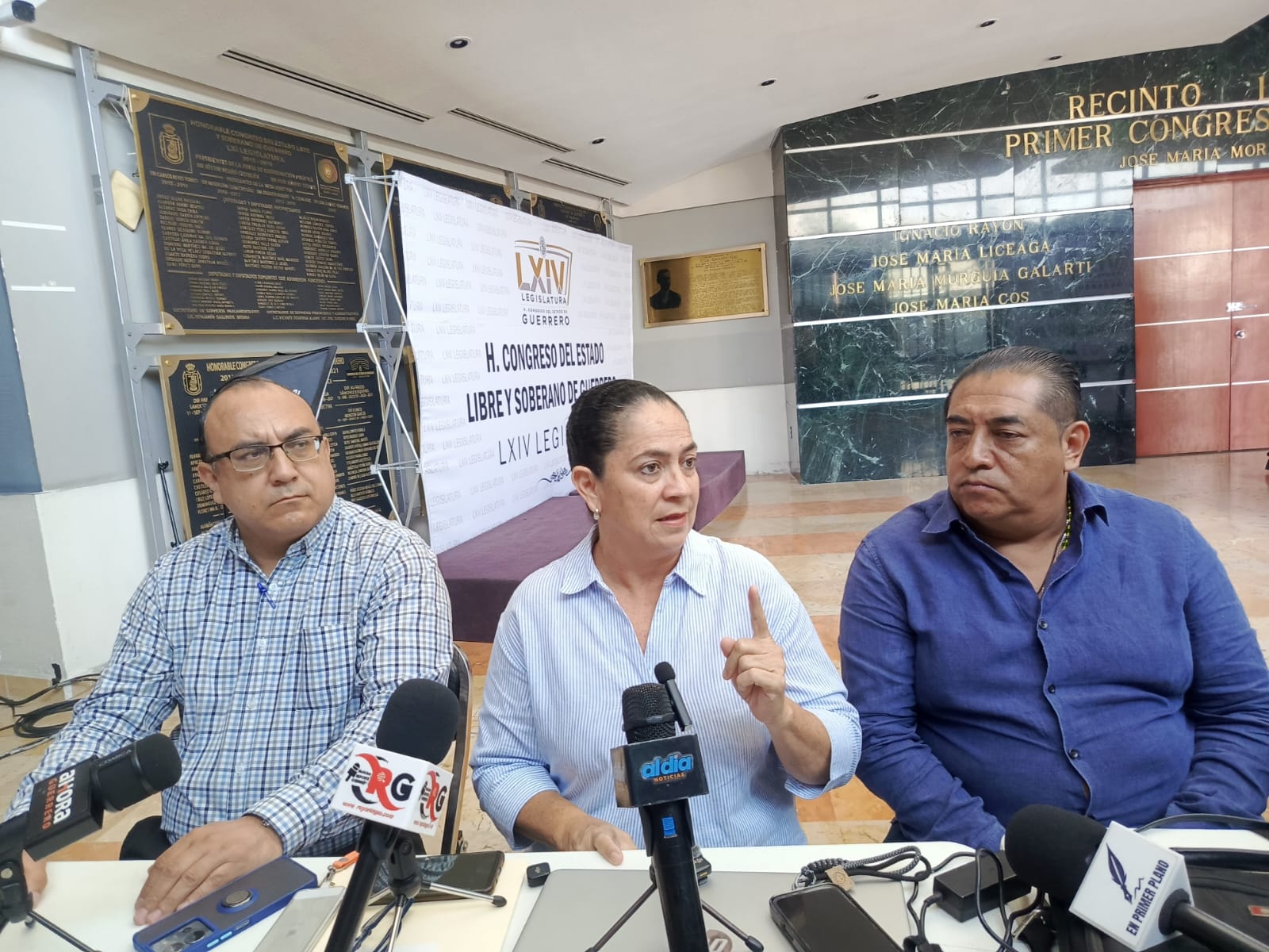 Morena ya no sabe qué hacer con su «delincuente» Rubén Rocha: si cae, se van varios con él: PRI Guerrero