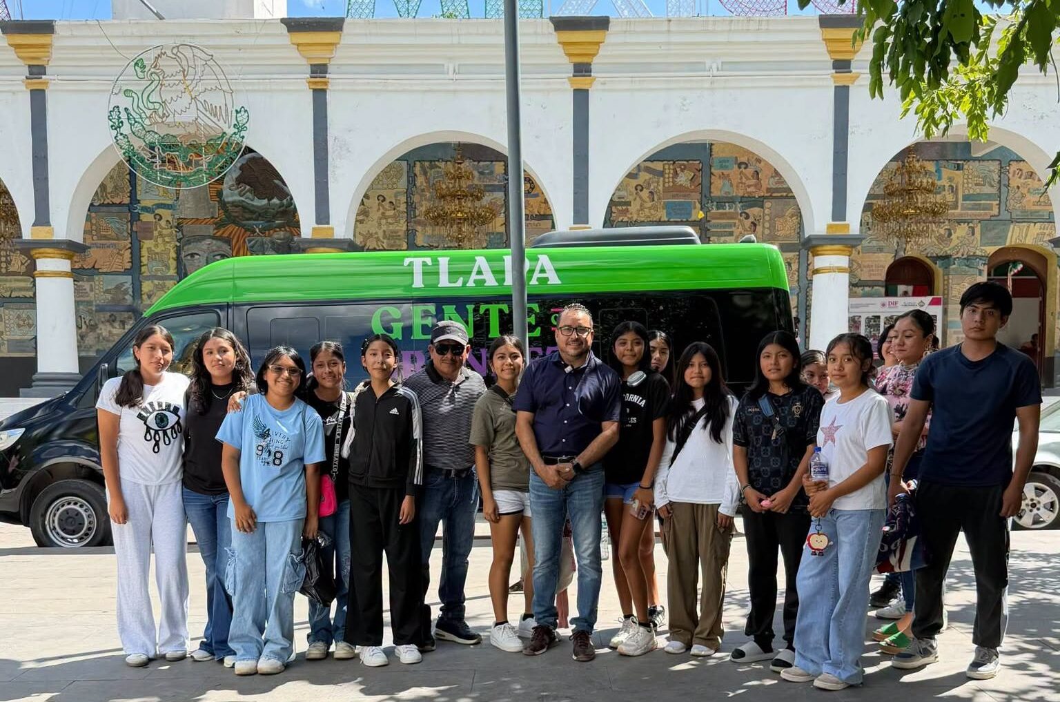 Respalda Gobierno de Tlapa a jóvenes para traslado a torneo nacional