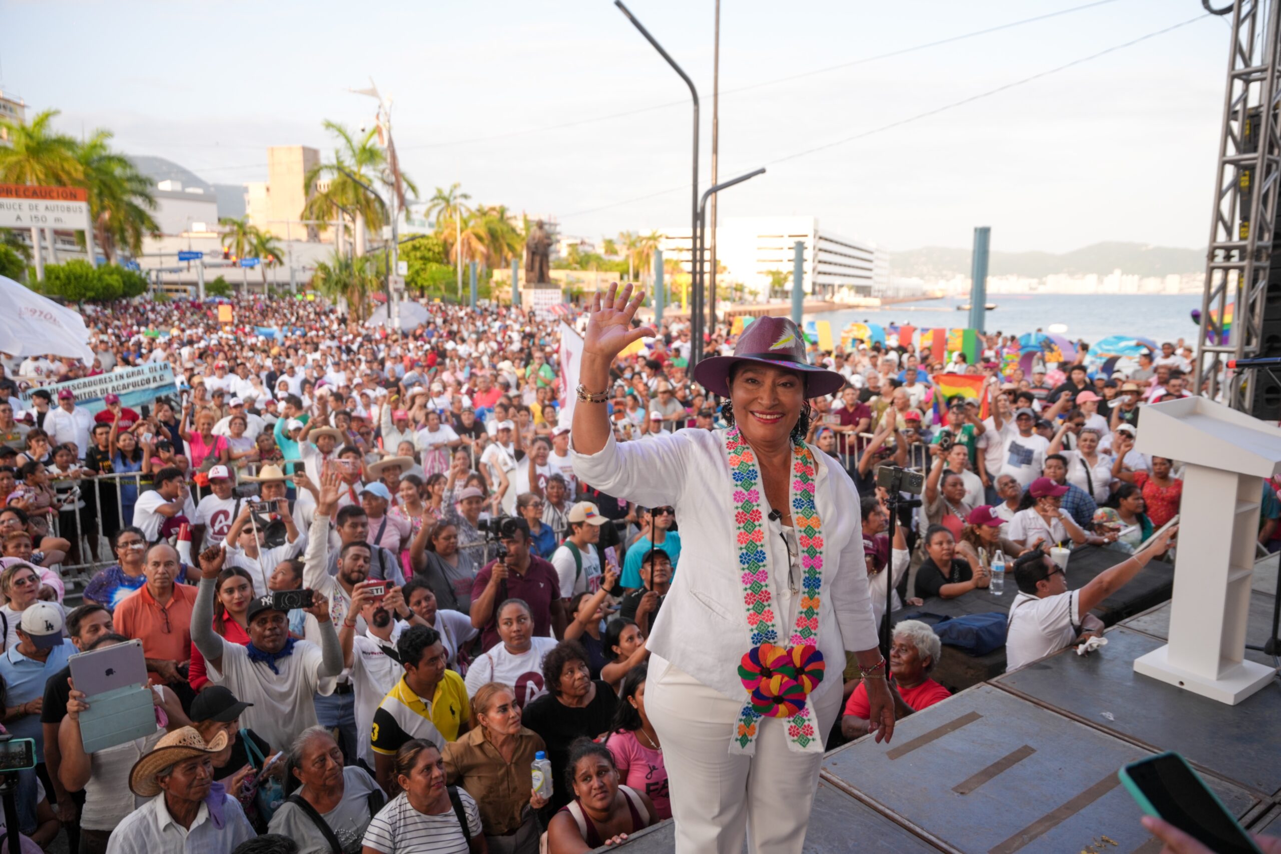 Plantea Abelina López entrar en «reflexión» y pide suspender marcha de protesta pero mantendrá recorridos