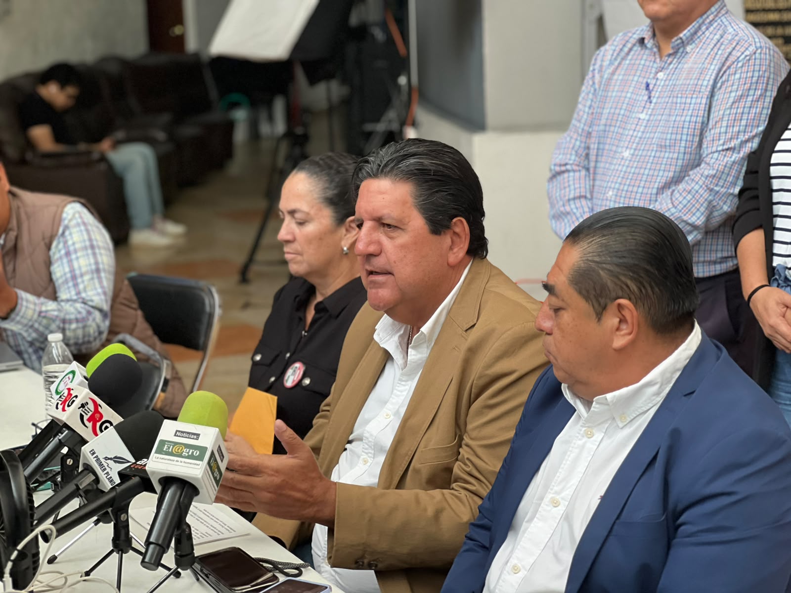Acusa el PRI: Competimos contra el aparato de Gobierno; «Morena se apropió de la cancha, el balón y hasta el árbitro»