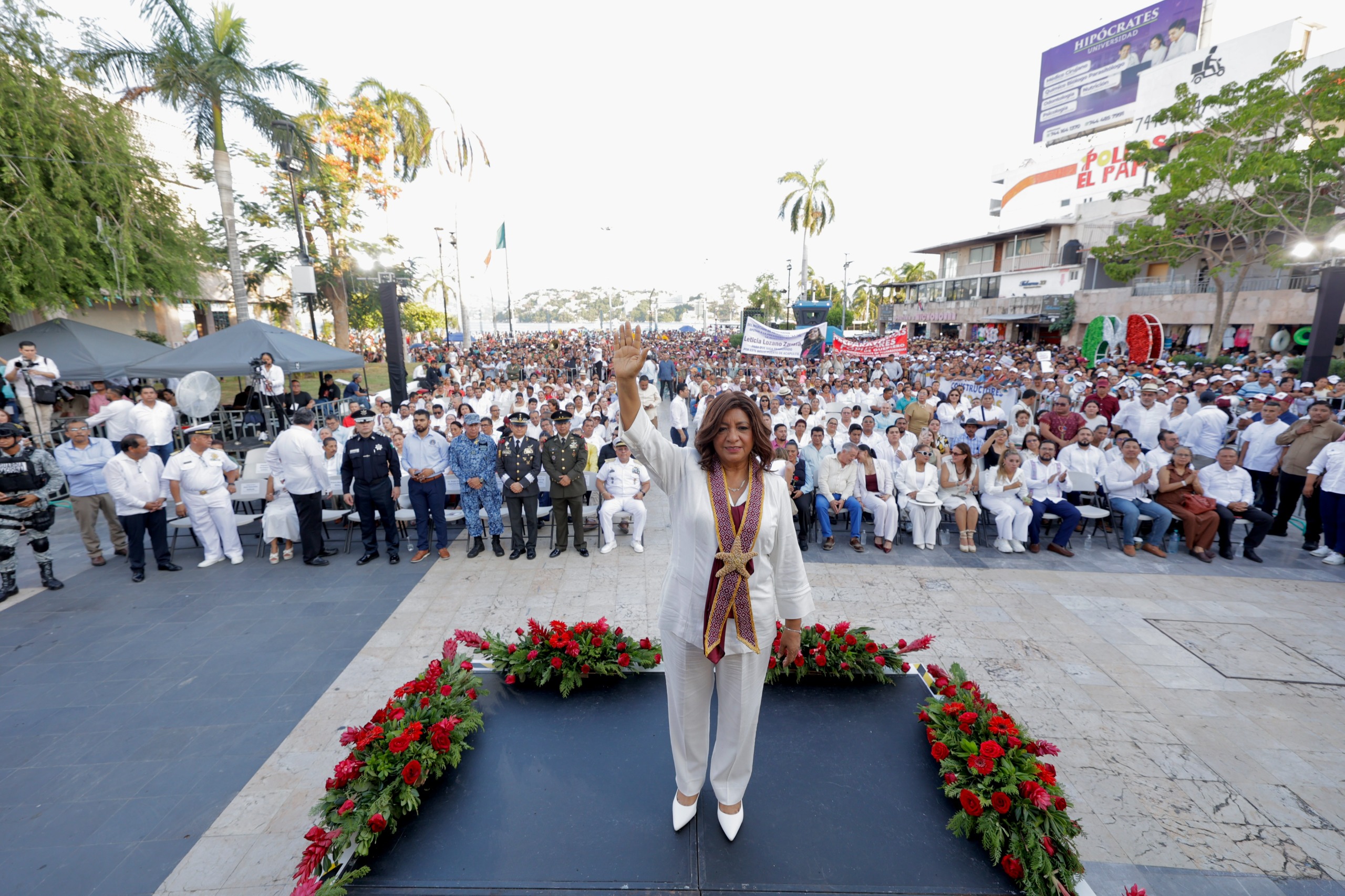Rinde Leticia Lozano 2do Informe y destaca la «transformación de Acapulco»