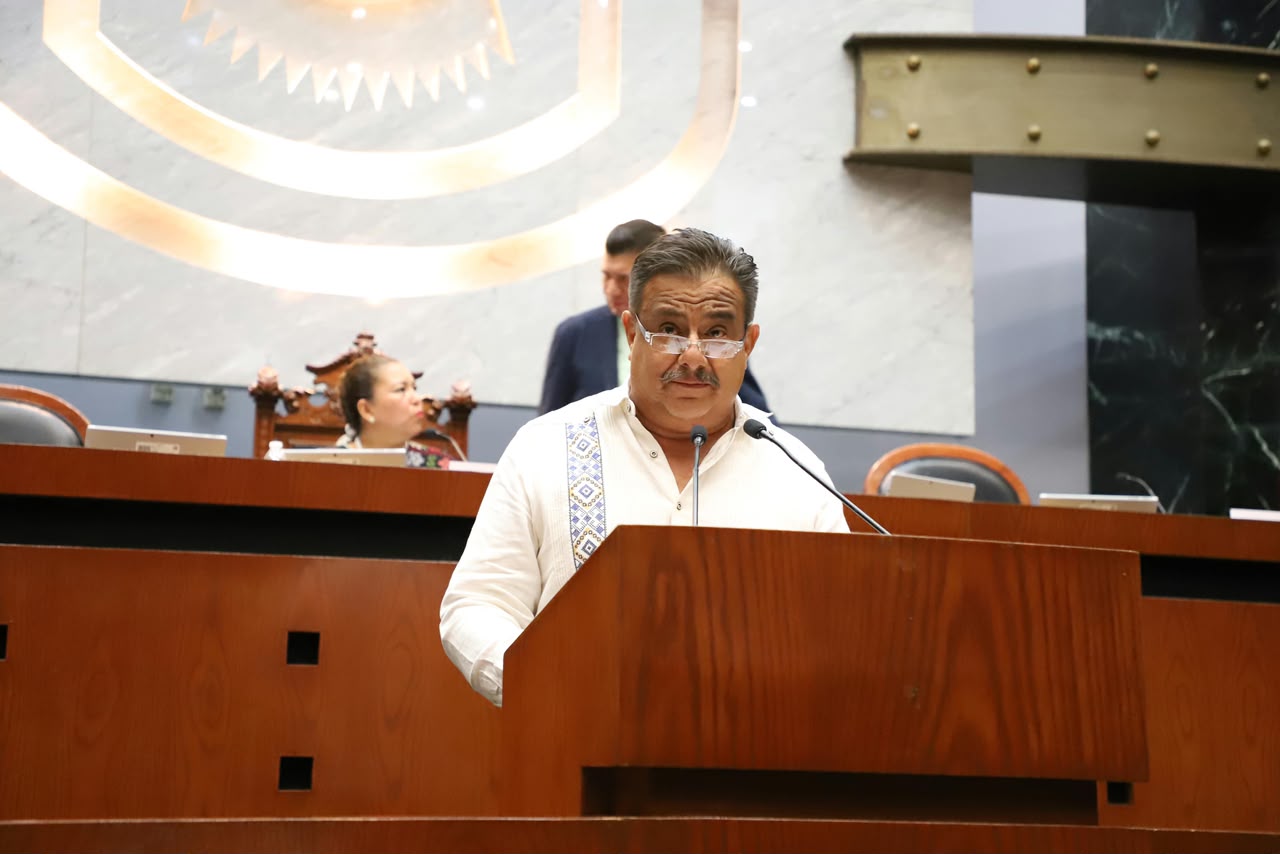 Exhorta Congreso al Ayuntamiento de Acapulco para retirar vehículos chatarra